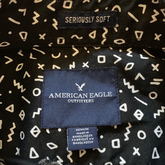 AEO Geometric Patterned Button Down Top - Picture 4 of 4